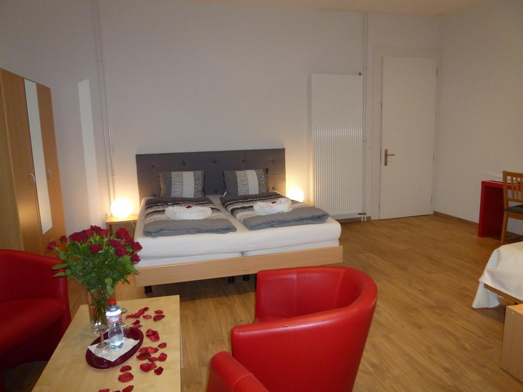 Hotel Garni Villa Carmen La Neuveville Εξωτερικό φωτογραφία